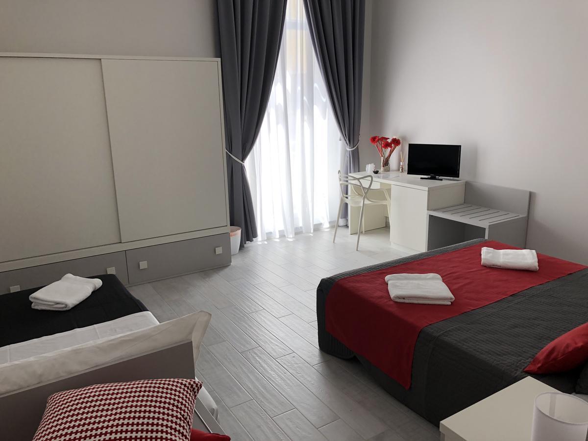 Chiaia Guest House Naples Luaran gambar